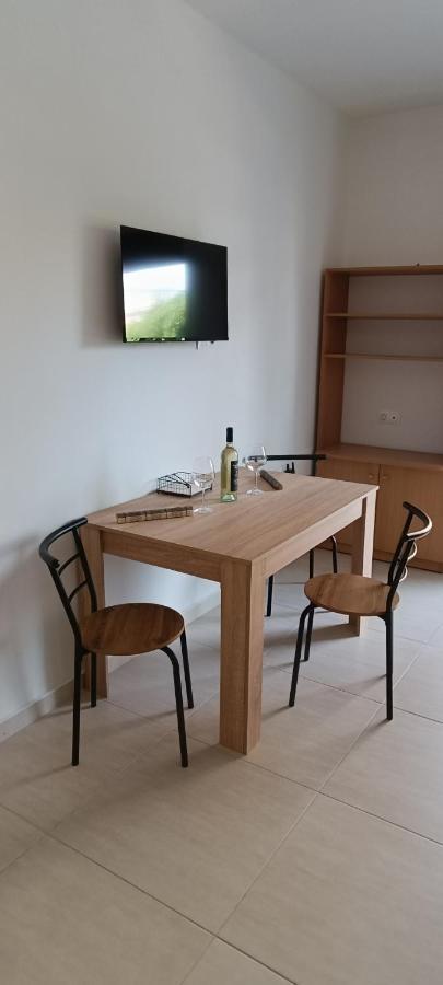 Rhodes City North Bay Apartments מראה חיצוני תמונה